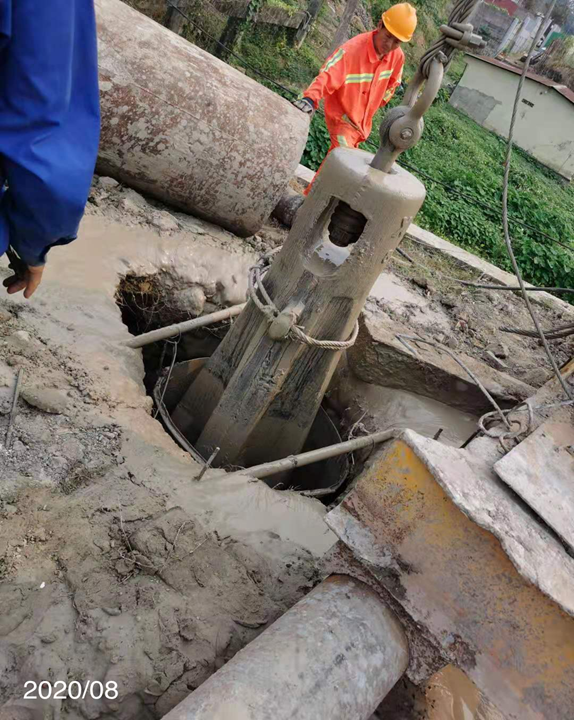 Construction de bâtiments commerciaux et résidentiels et de fondations sur pieux de villa au Congo(RDC)